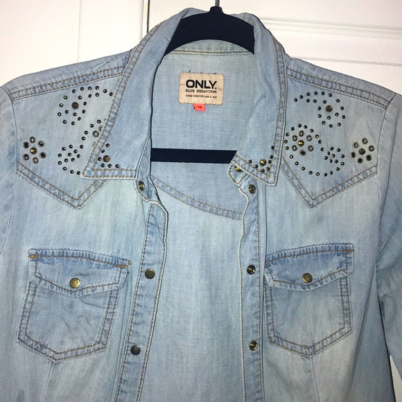 ONLY Denim Shirt - Picture 2 of 3